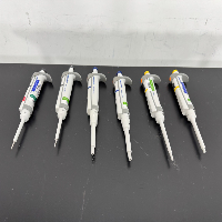 Eppendorf Research Plus Single Channel Pipettes and Stand image 2
